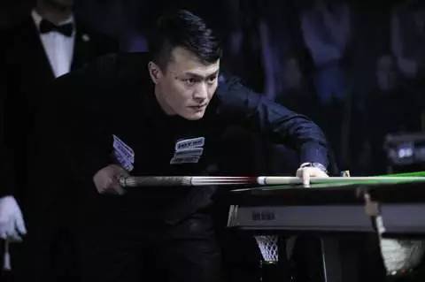 元租借费 元租借费